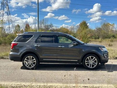 Used 2016 Ford Explorer Limited w/ Equipment Group 301A image 7