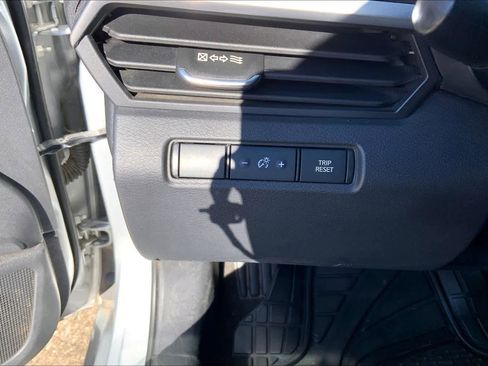 Used 2022 Nissan Altima 2.5 SR image 32