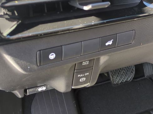 New 2025 Nissan Murano SV image 15