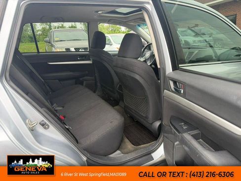 Used 2012 Subaru Outback 2.5i Premium AWD/4WD image 12