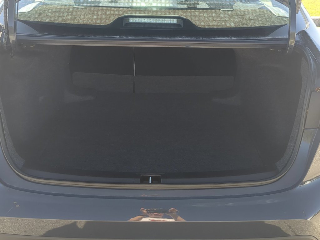 Used 2026 Toyota Corolla LE FWD image 24