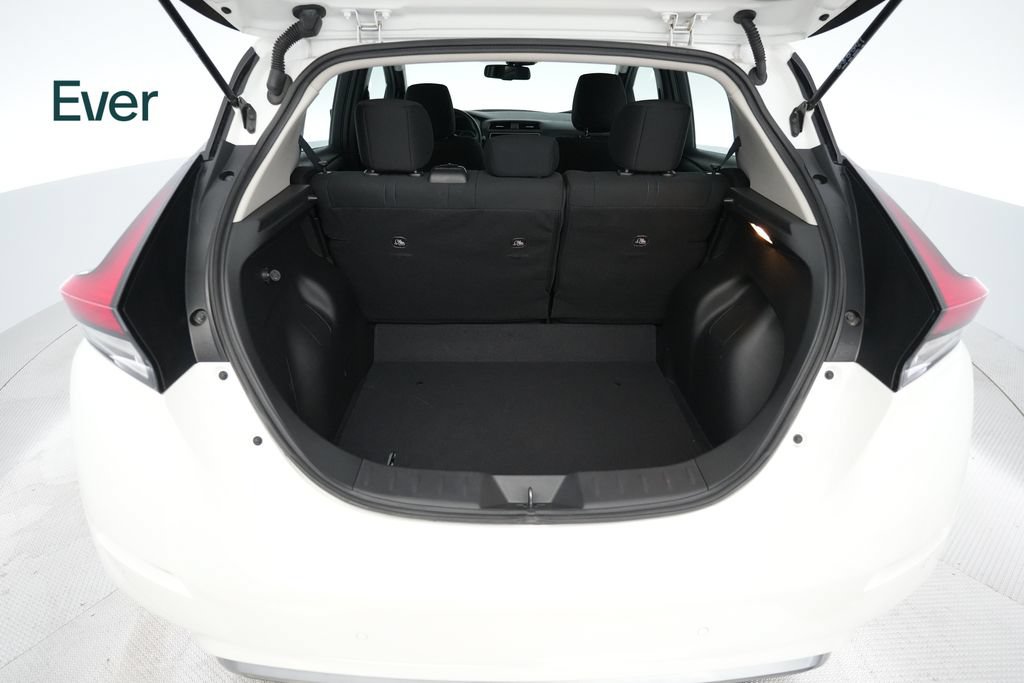 Used 2025 Nissan Leaf SV Plus FWD image 8