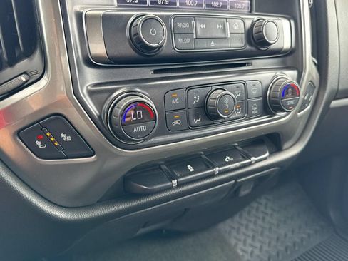 Used 2018 Chevrolet Silverado 1500 LT w/ All Star Edition AWD/4WD image 17