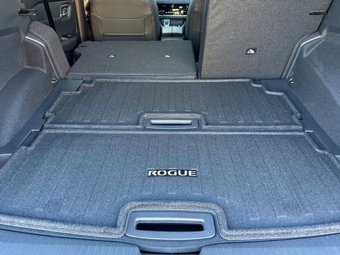 New 2026 Nissan Rogue Platinum w/ Platinum Premium Package image 12