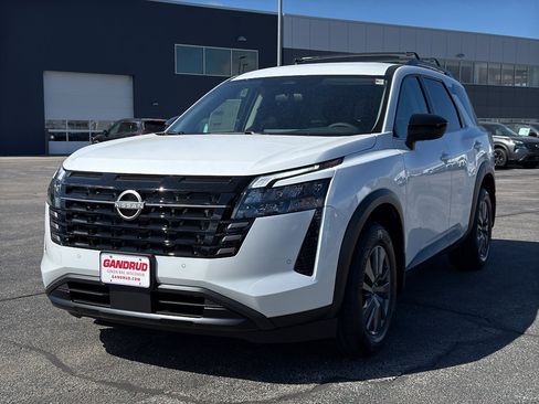 New 2026 Nissan Pathfinder SV AWD/4WD image 2
