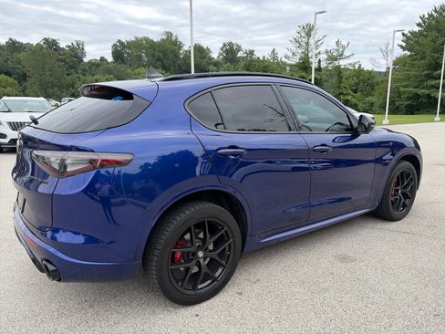 Used 2021 Alfa Romeo Stelvio Ti Sport AWD/4WD image 4