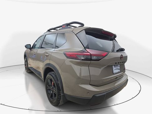 Used 2025 Nissan Rogue SV AWD/4WD image 6