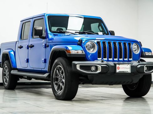 Used 2023 Jeep Gladiator Overland w/ Popular Equipment Package AWD/4WD image 4