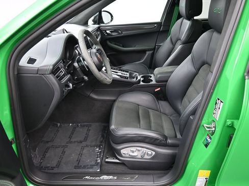 Certified 2023 Porsche Macan GTS AWD/4WD image 10