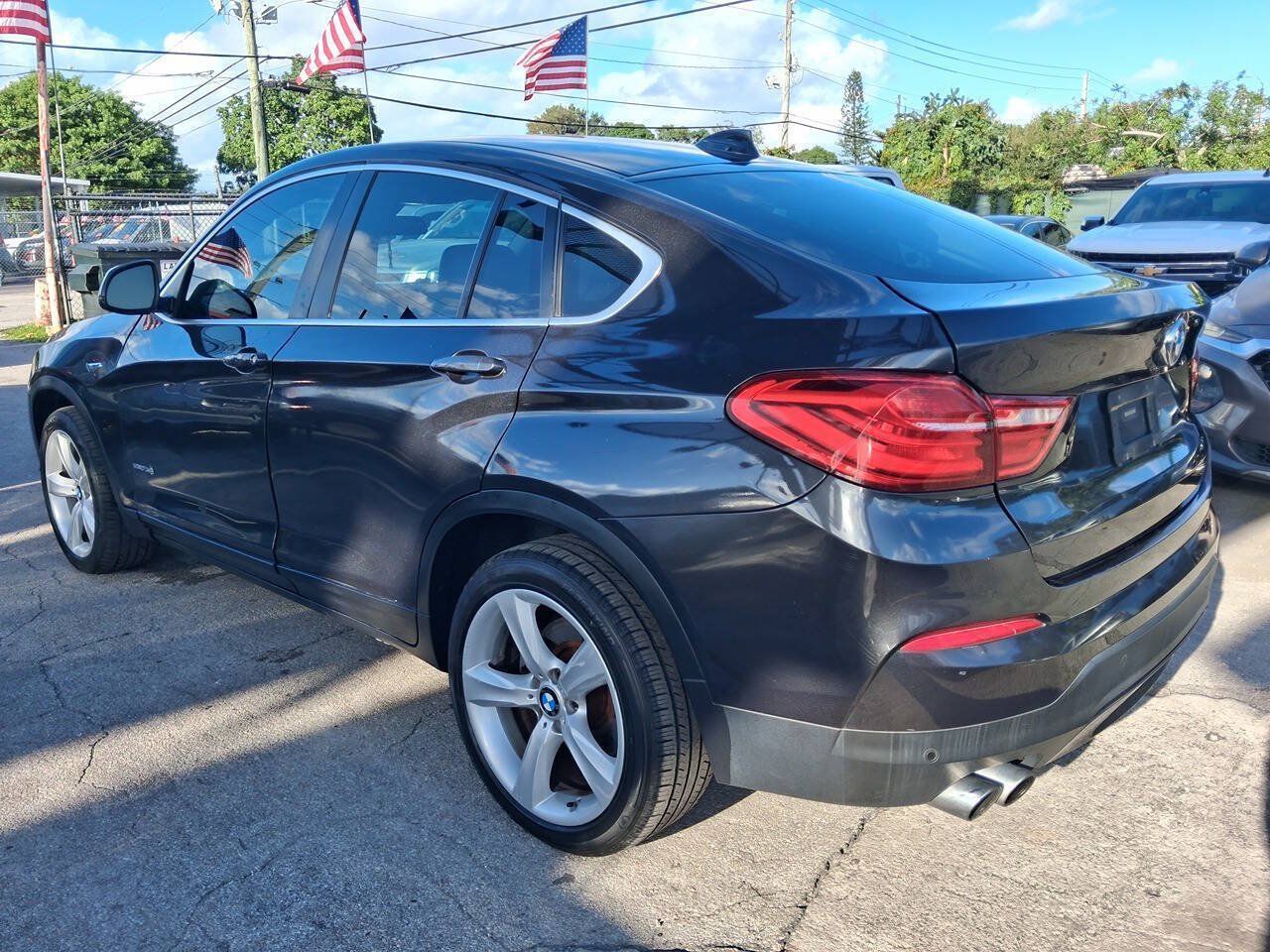 Used 2016 BMW X4 xDrive28i AWD/4WD image 3