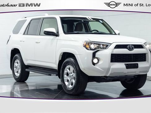 Used 2018 Toyota 4Runner SR5 AWD/4WD image 1