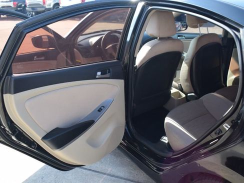 Used 2017 Hyundai Accent SE image 10