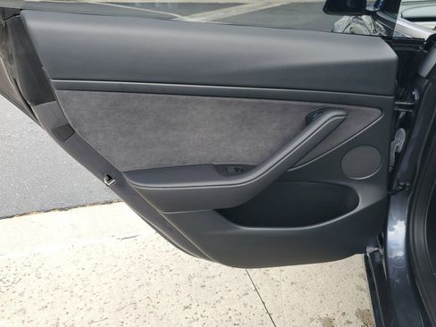 Used 2023 Tesla Model 3 Standard Range image 15