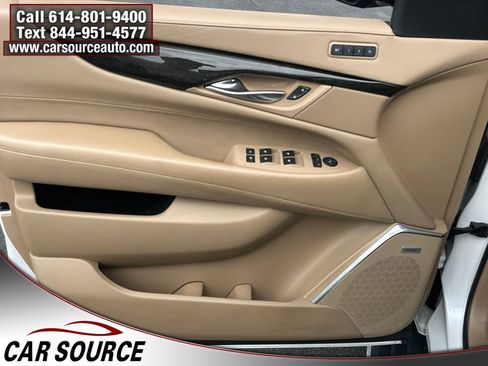 Used 2018 Cadillac Escalade ESV Platinum AWD/4WD image 12