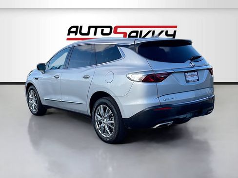Used 2022 Buick Enclave Premium AWD/4WD image 5