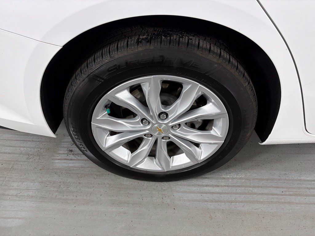 Certified 2024 Chevrolet Malibu LT FWD image 13