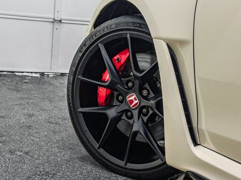 Used 2025 Honda Civic Type R image 42