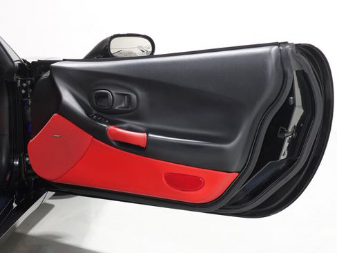 Used 2002 Chevrolet Corvette Z06 w/ Memory Pkg image 19