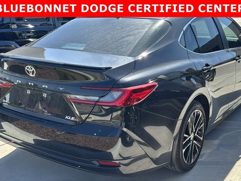 Used 2025 Toyota Camry XLE w/ Premium Plus Package image 4