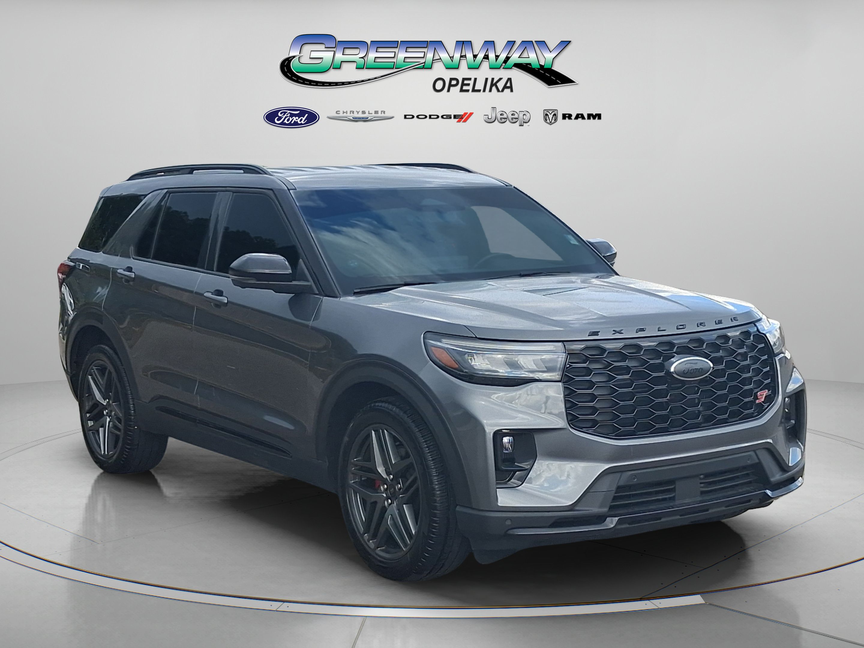 Used 2025 Ford Explorer ST AWD/4WD image 1