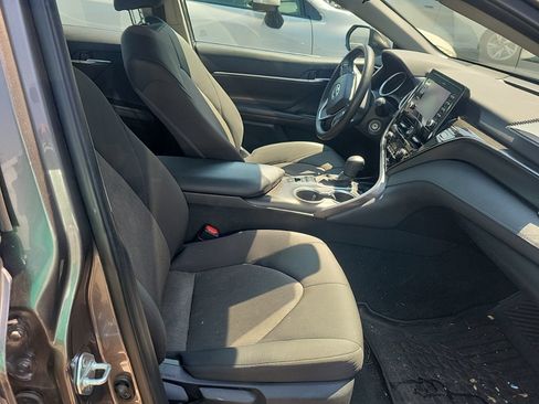Used 2023 Toyota Camry LE AWD/4WD image 11
