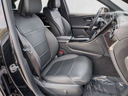 Used 2023 Mercedes-Benz GLC 300 4MATIC image 23