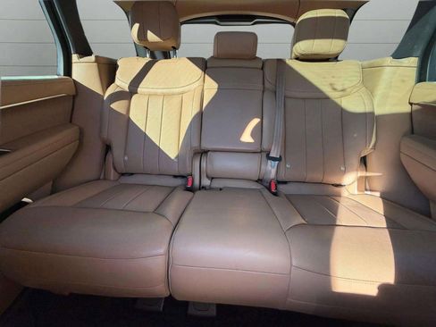 Used 2024 Land Rover Range Rover SE image 20