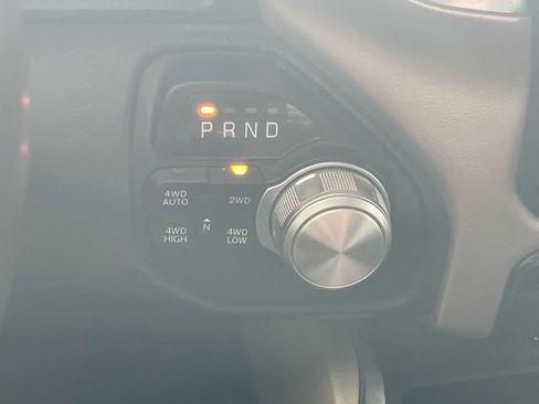 Used 2022 RAM 1500 Laramie AWD/4WD image 19