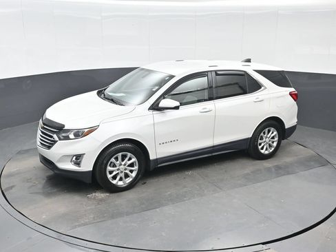 Used 2018 Chevrolet Equinox LT FWD image 17