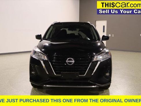 Used 2023 Nissan Kicks SV FWD image 3