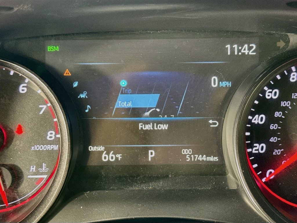 Used 2021 Toyota Camry XSE FWD image 12