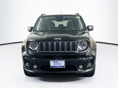 Used 2022 Jeep Renegade Latitude w/ Convenience Group AWD/4WD image 2