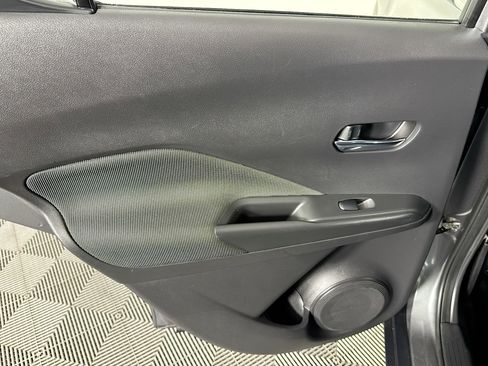 Used 2019 Nissan Kicks SV image 25