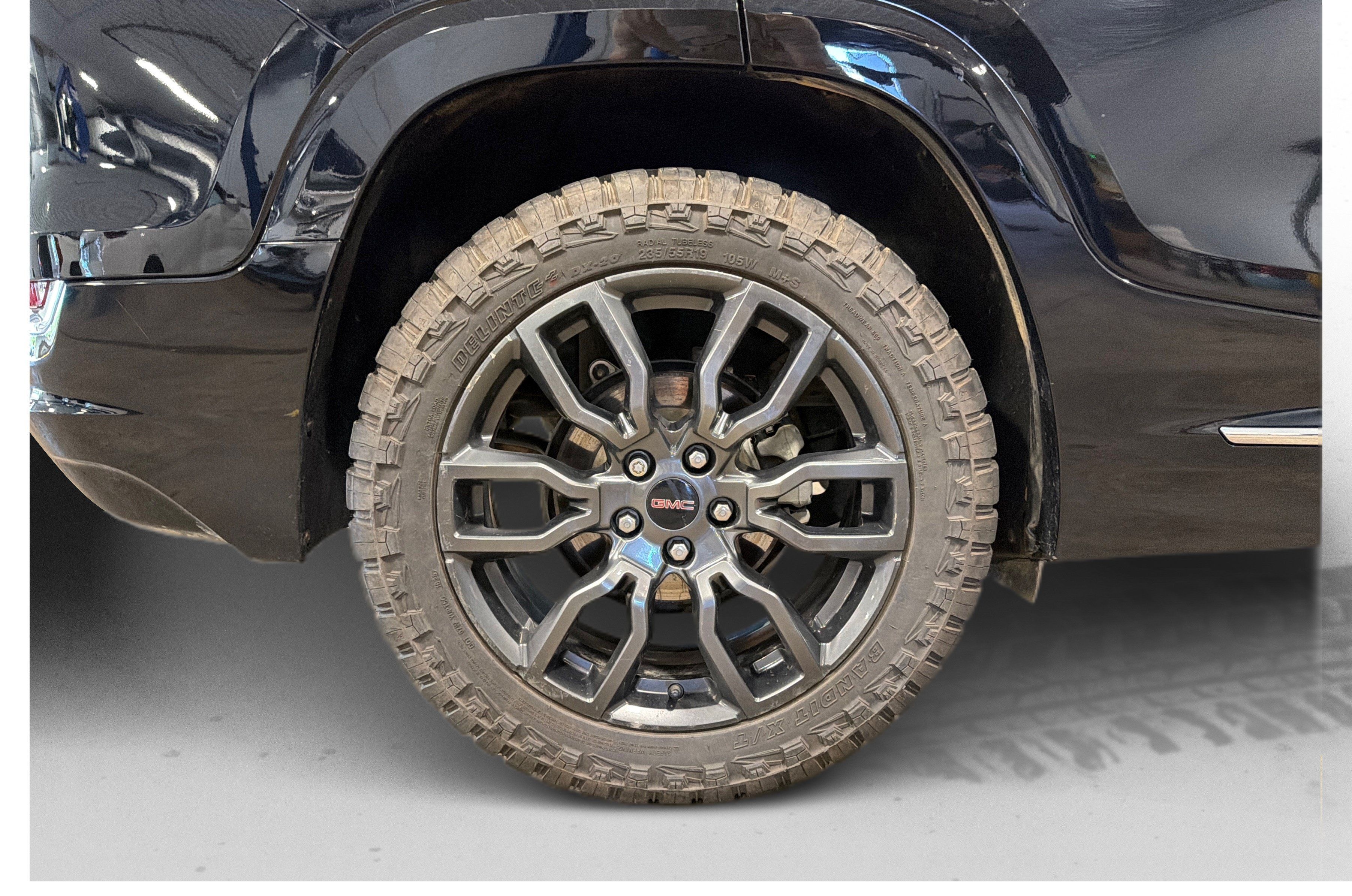 Used 2023 GMC Terrain Denali w/ Black Diamond Edition AWD/4WD image 52