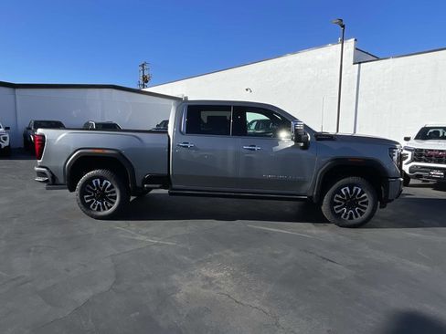 New 2026 GMC Sierra 2500 Denali Ultimate AWD/4WD image 4