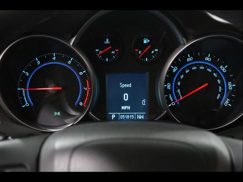 Used 2011 Chevrolet Cruze LT FWD image 8