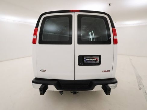 Used 2021 GMC Savana 2500 w/ Driver Convenience Package image 4