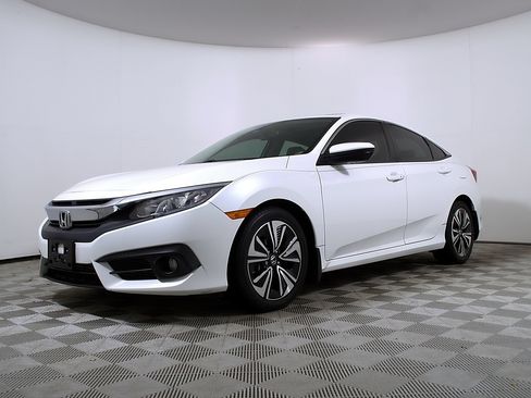 Used 2017 Honda Civic EX-L image 2