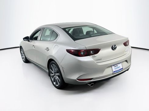 Used 2023 MAZDA MAZDA3 s FWD image 7