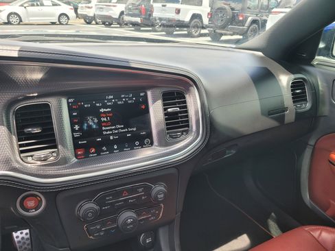 Used 2022 Dodge Charger SRT Hellcat w/ Harman/Kardon Audio Group RWD image 21