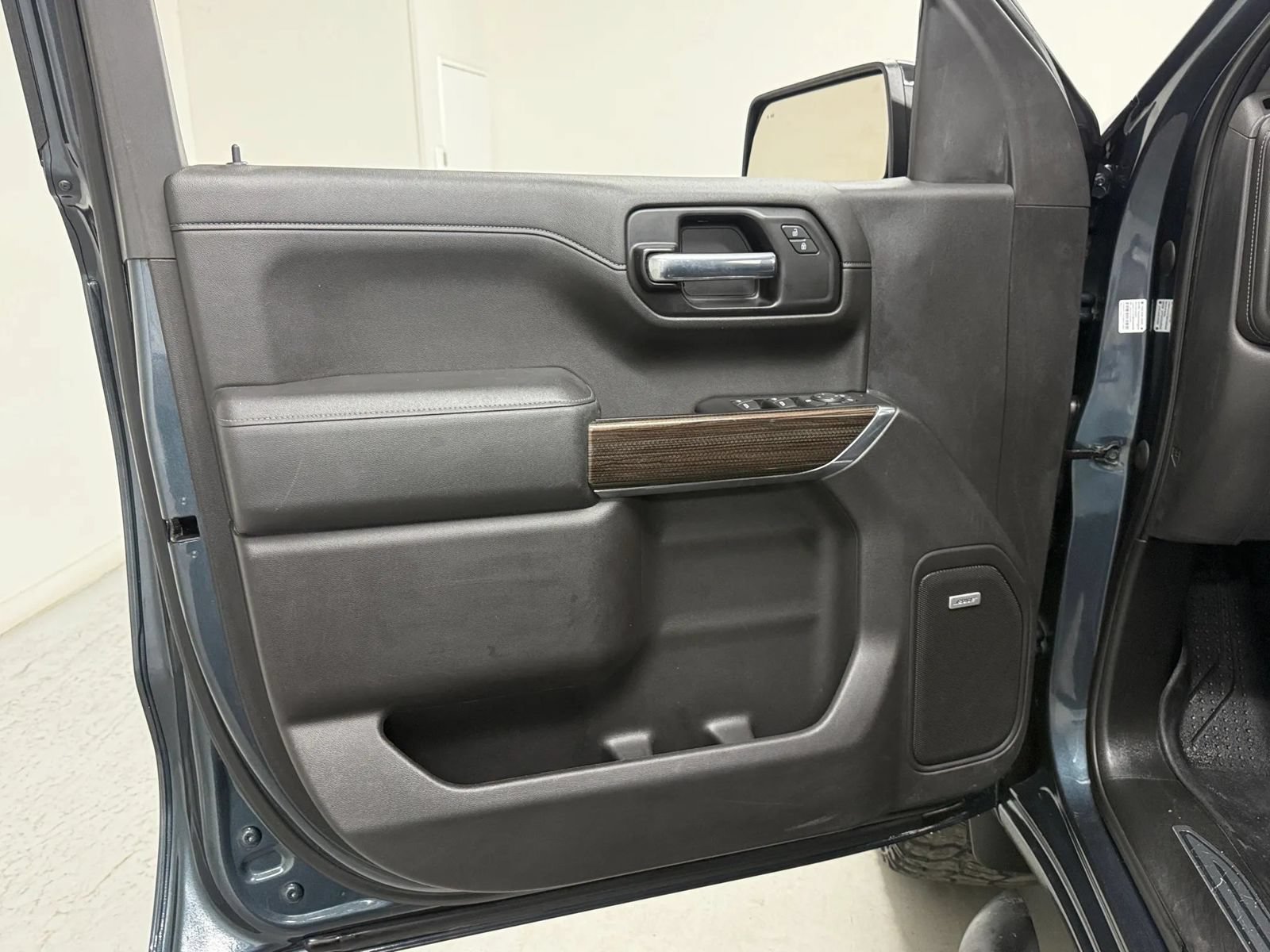 Used 2020 Chevrolet Silverado 1500 RST w/ Texas Edition RWD image 39