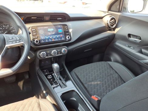 Certified 2024 Nissan Kicks SV FWD image 15