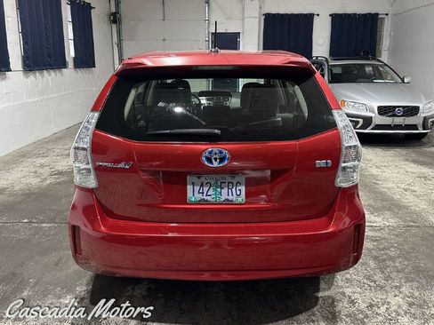 Used 2012 Toyota Prius V Three image 5