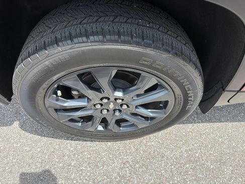 Used 2020 Chevrolet Traverse RS FWD image 11