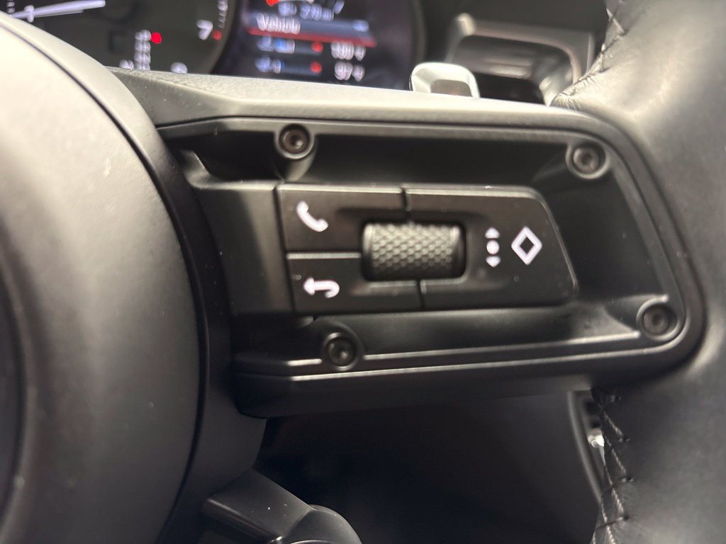 Certified 2024 Porsche Macan Turbo AWD/4WD image 37