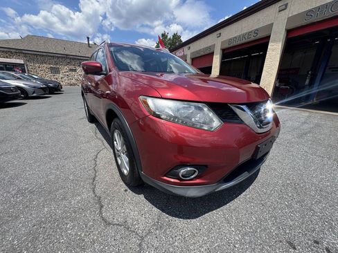 Used 2016 Nissan Rogue SV w/ SV Premium Package AWD/4WD image 10