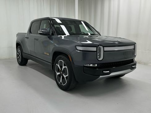 Used 2023 Rivian R1T Adventure image 1