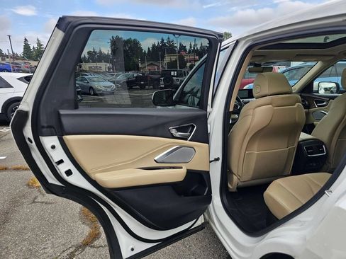 Used 2019 Acura RDX AWD w/ Advance Package image 15