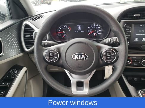 Used 2021 Kia Soul LX image 12
