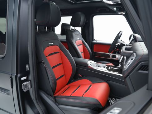 Used 2025 Mercedes-Benz G 63 AMG 4MATIC image 18